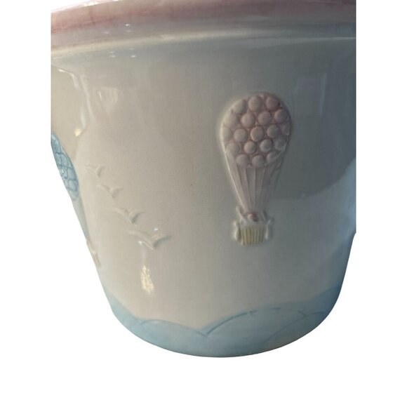 Made in Italy High-gloss Ceramic Planter with Air Balloons & Birds 8 1/4" - Picture 4 of 10